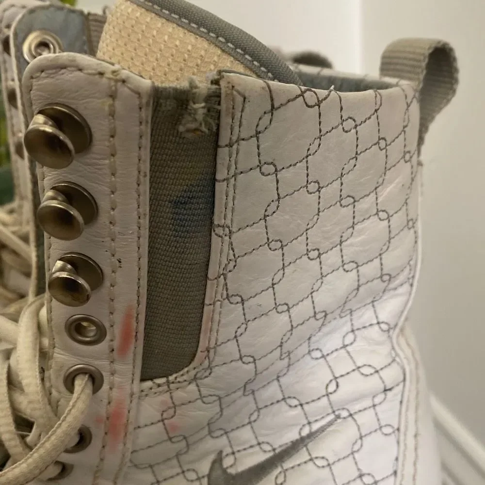 Nike Air Max GOA VI ACG White/Silver Leather Sneaker Boots 311910-101 Women Size